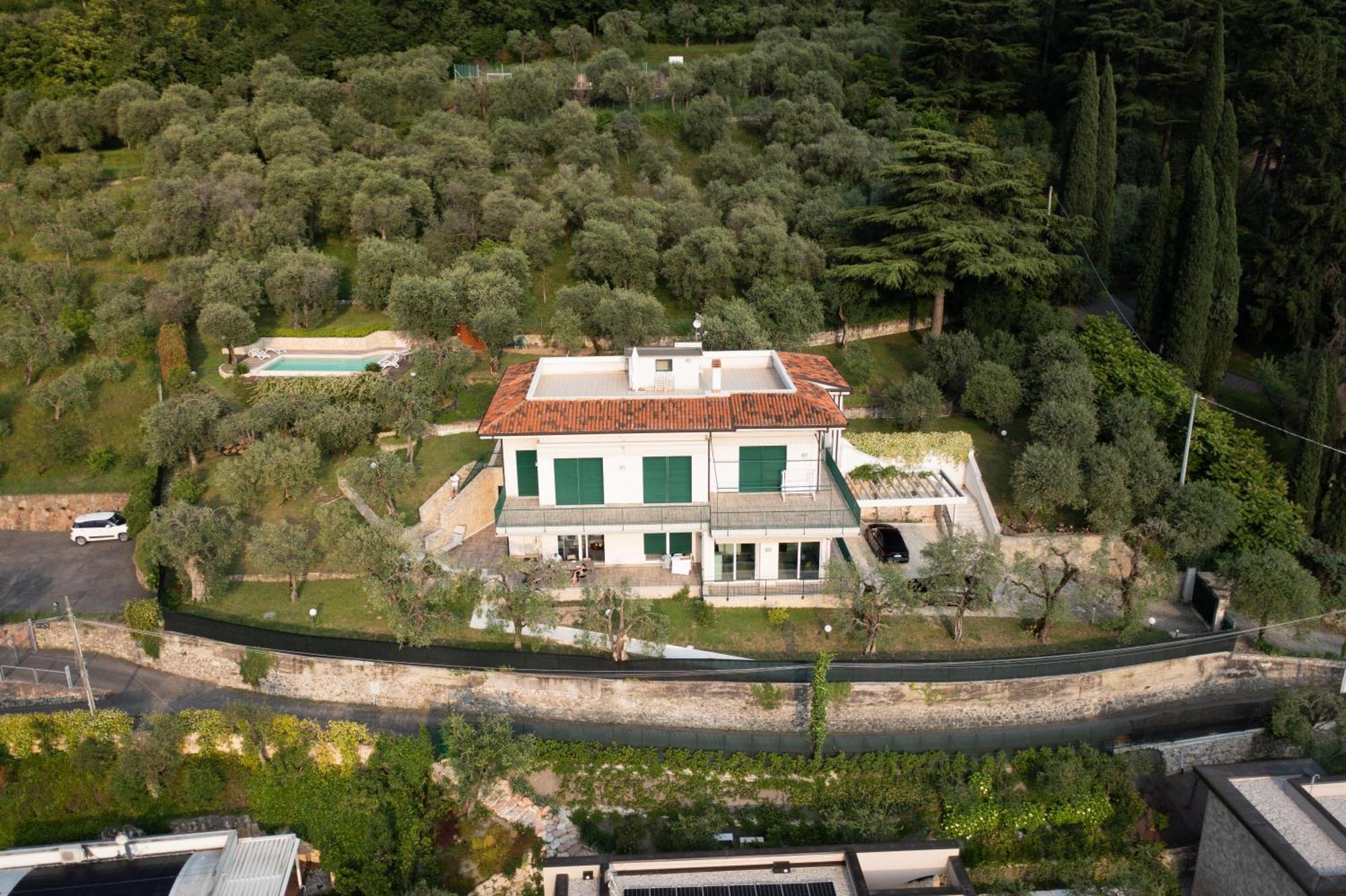 Villa Adriana Torri Del Benaco Exterior photo